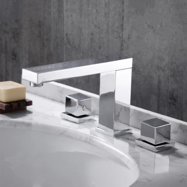 Luxury Black Brass Bathroom Sink Faucet – Sleek and Stylish for Modern Bathrooms - Image 2